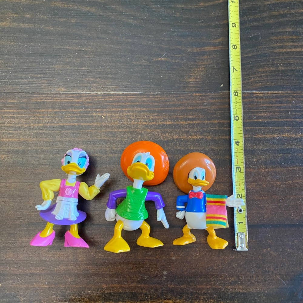 Vintage Disney EPCOT Center Mexico Donald Daisy Duck PVC Figures Set of 3 - Picture 7 of 7